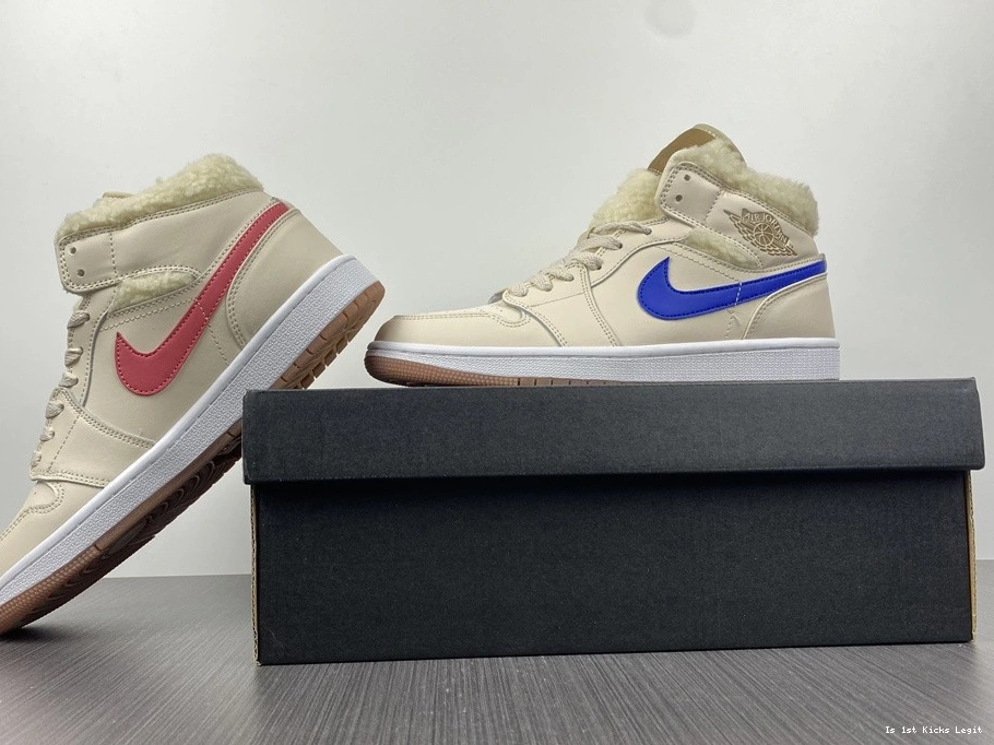 Fleece Mid 1 DO2207-264 (GS) Jordan Pearl - White 0120